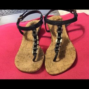 Limelight chain link design black sandals